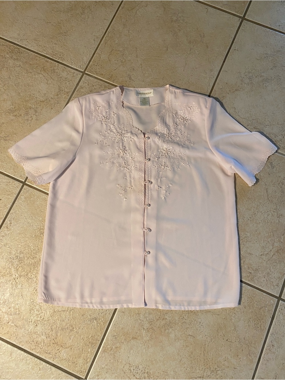 Embroidered with pearls Button-Front Women’s Blouse - Light Pink